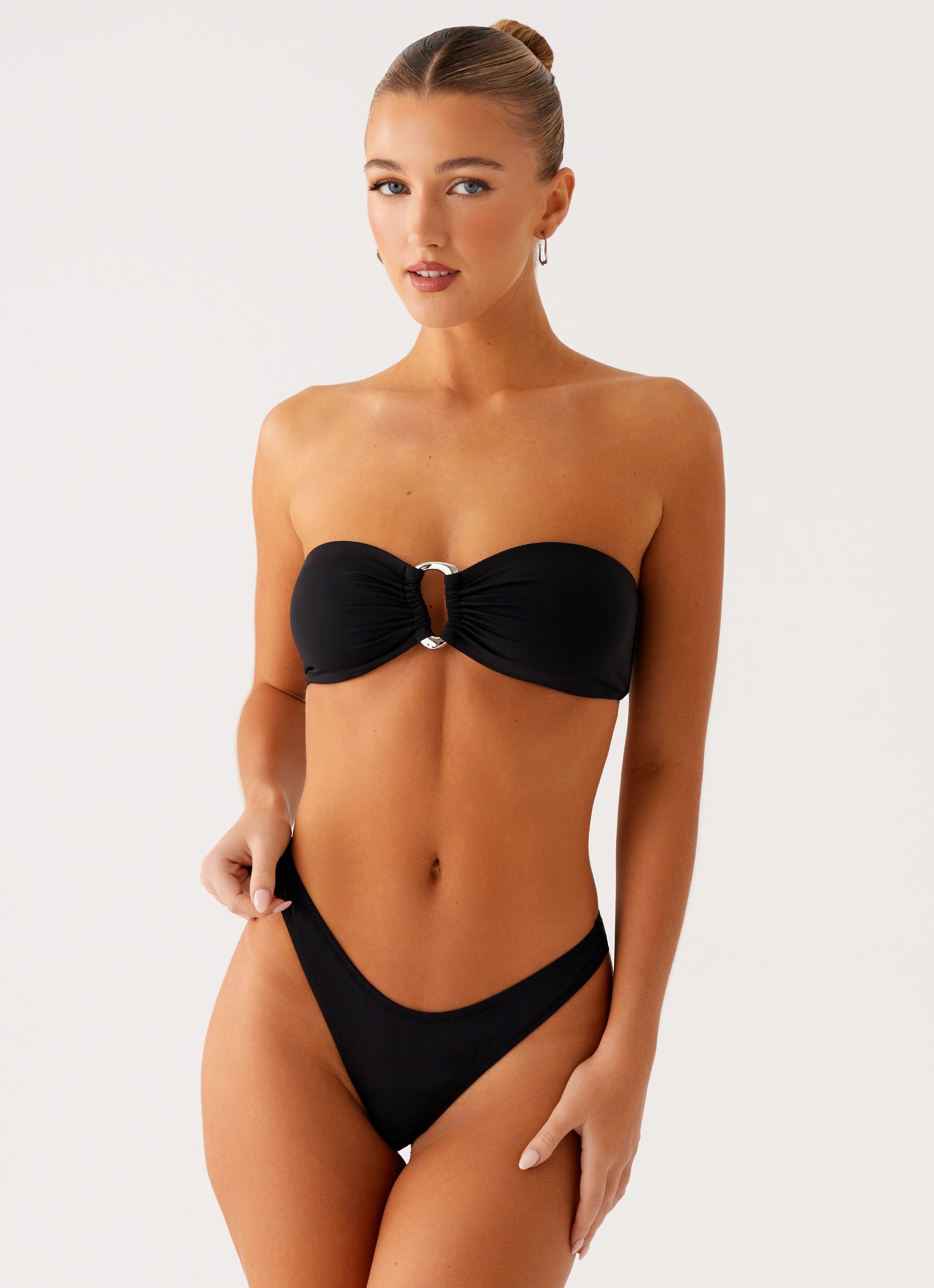 Cuba Strapless Bikini Top - Black