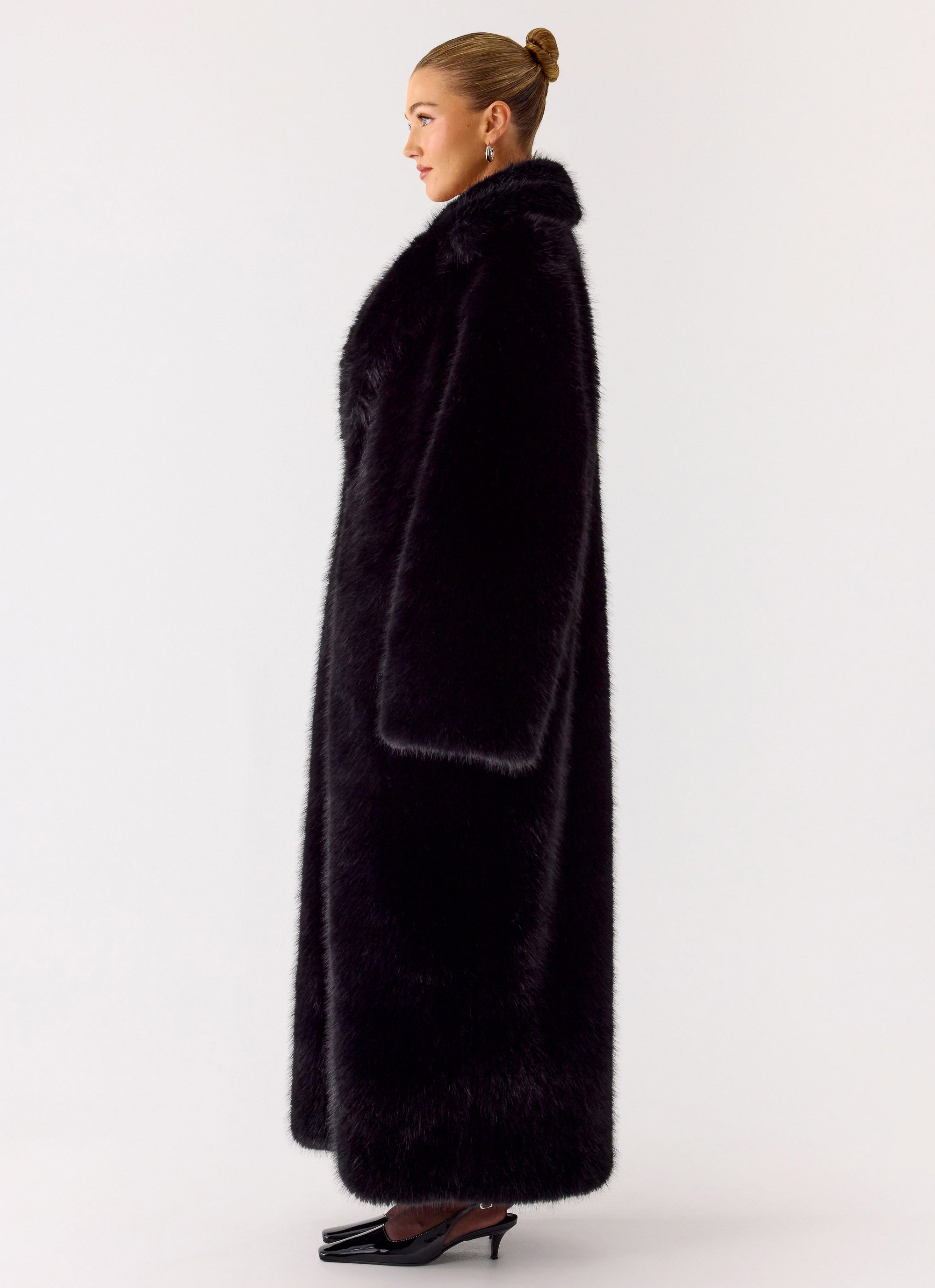 Kamil Fur Maxi Coat - Black