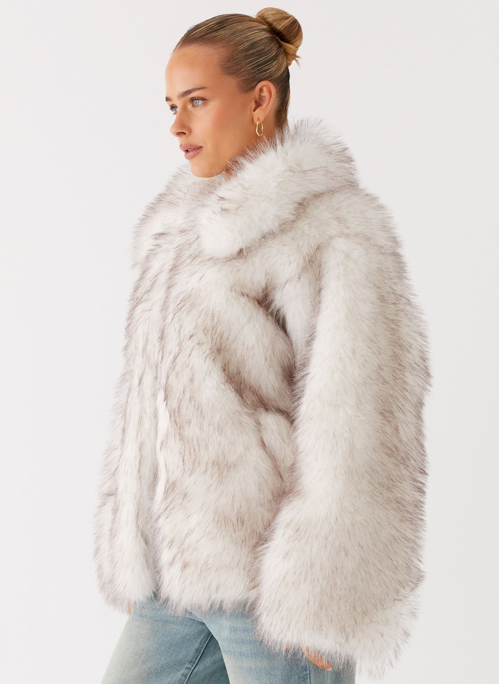 Novera Faux Fur Jacket - White Grey