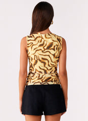 On read Tank Top - Yellow Zebra