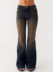 Oregon Flared Jeans - Dirty Black Wash