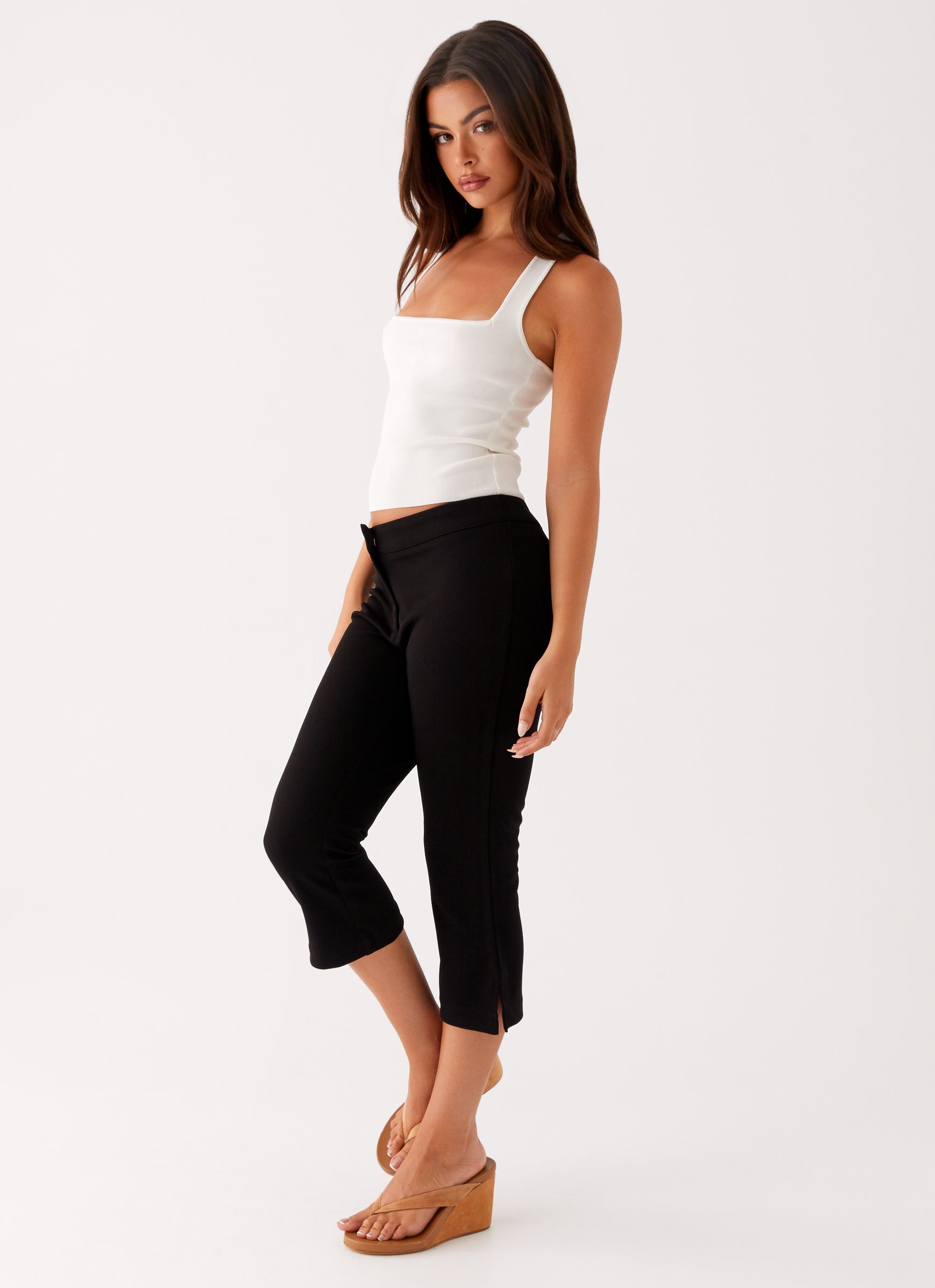 Rue Capri Pants - Black