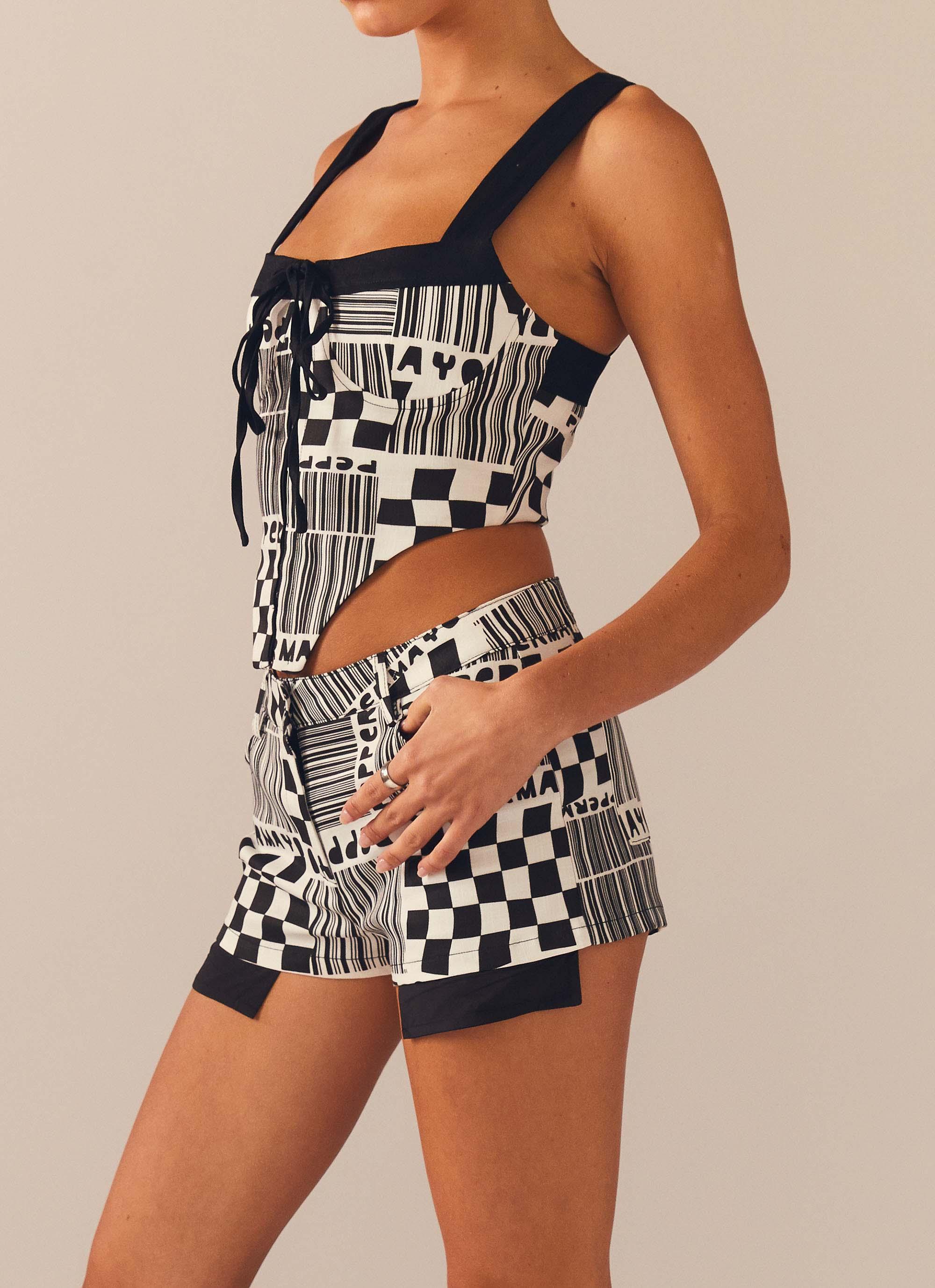 Play It Louder Shorts - Barcode